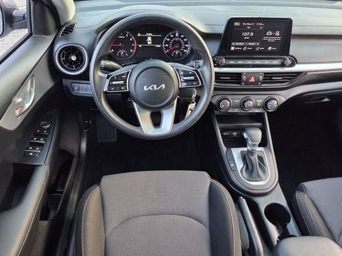 Used 2024 Kia Forte LXS FWD image 11