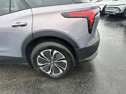 New 2025 Chevrolet Blazer EV LT image 38
