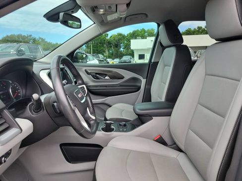 Used 2022 GMC Terrain SLT w/ LPO, Floor Liner Package FWD image 21