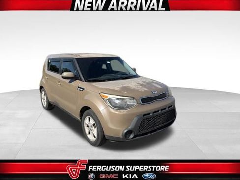 Used 2015 Kia Soul FWD image 1