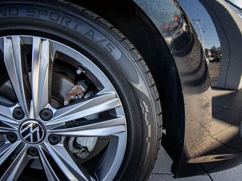 Used 2022 Volkswagen Jetta SE image 21