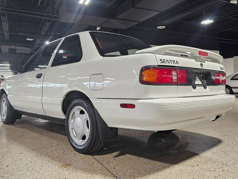Used 1991 Nissan Sentra SE-R image 29