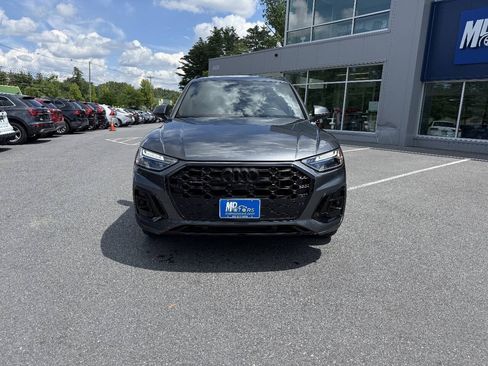 Used 2024 Audi Q5 e Premium Plus w/ Premium Plus Package AWD/4WD image 3