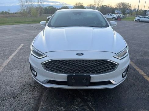 Used 2019 Ford Fusion Titanium FWD image 9