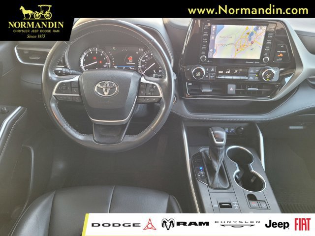 Used 2022 Toyota Highlander XLE FWD image 7