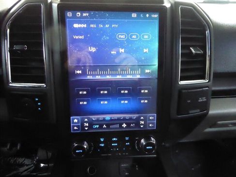 Used 2015 Ford F150 XLT w/ Equipment Group 302A Luxury image 13