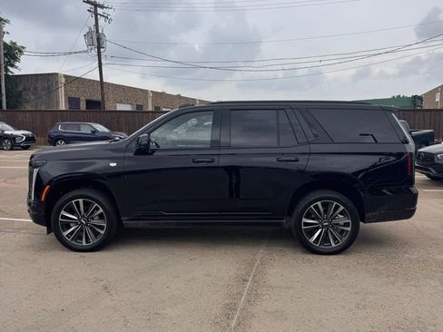 Used 2025 Cadillac Escalade Sport w/ Touring Package AWD/4WD image 4
