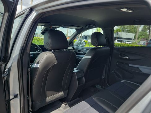 Used 2025 Buick Envista Preferred FWD image 13