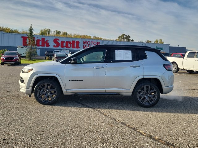 Certified 2025 Jeep Compass Limited w/ High Altitude Package AWD/4WD image 6