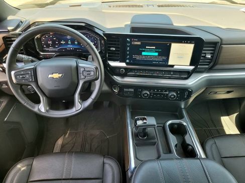 Used 2024 Chevrolet Silverado 1500 High Country AWD/4WD image 13