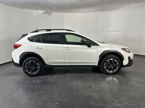Used 2022 Subaru Crosstrek 2.0i image 13