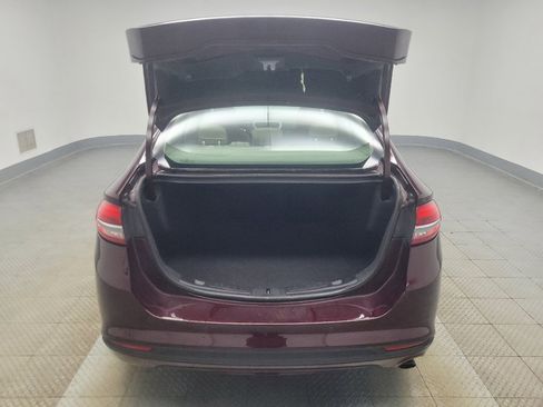 Used 2018 Ford Fusion SE w/ Fusion SE Technology Package FWD image 29