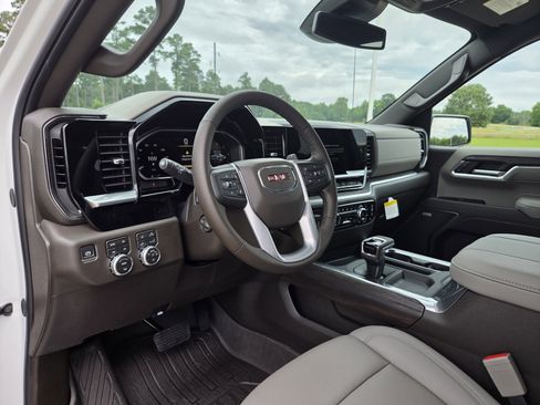 New 2026 GMC Sierra 1500 SLT AWD/4WD image 12