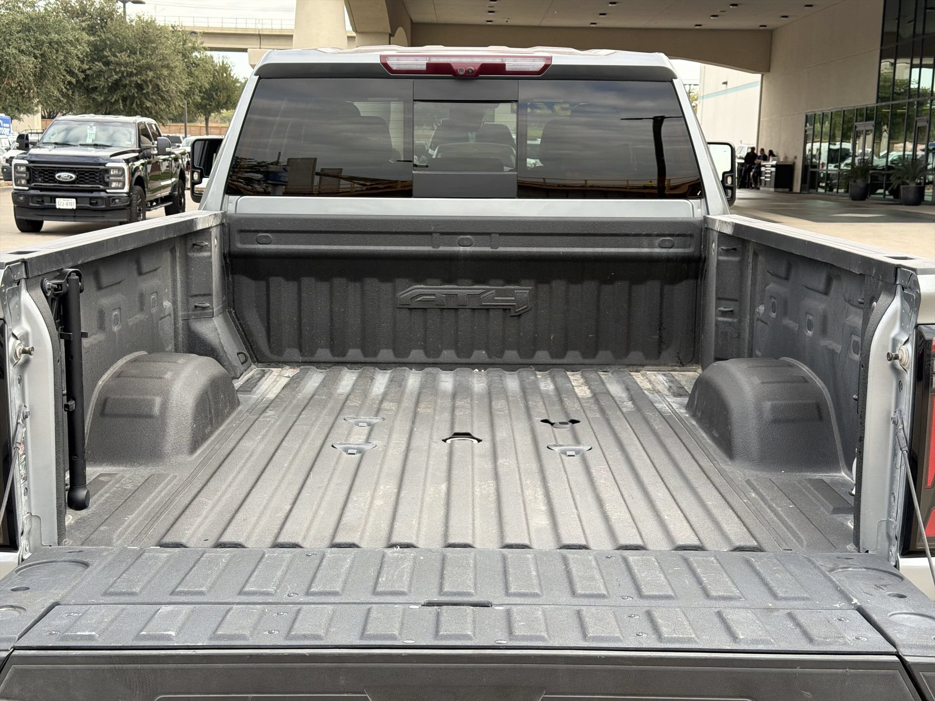 Used 2024 GMC Sierra 2500 AT4 w/ AT4 Premium Plus Package AWD/4WD image 24