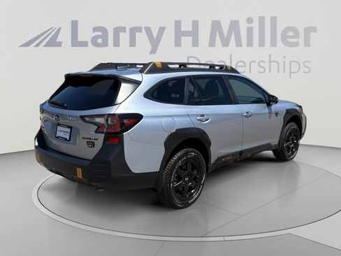 Certified 2025 Subaru Outback Wilderness AWD/4WD image 5