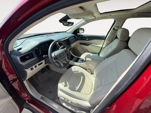 Used 2023 GMC Acadia Denali w/ Denali Ultimate Package FWD image 14