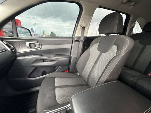 Used 2022 Kia Sorento LX FWD image 31