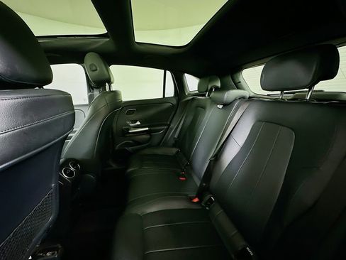 Used 2021 Mercedes-Benz GLA 250 4MATIC image 13