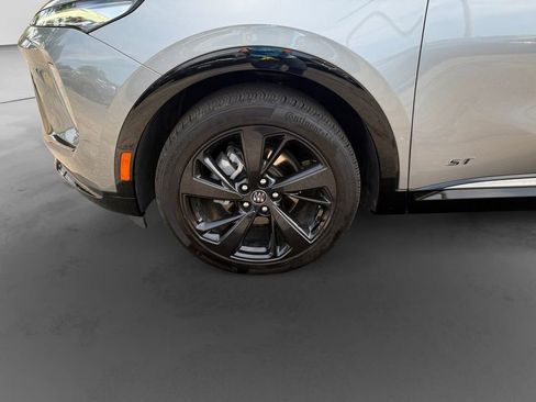 Used 2025 Buick Envision Sport Touring AWD/4WD image 9