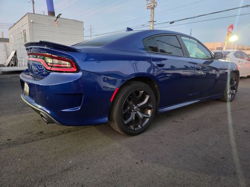 Used 2019 Dodge Charger GT image 4
