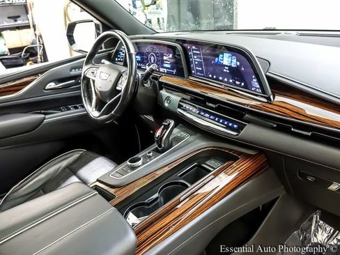Used 2021 Cadillac Escalade Premium Luxury w/ Driver Assist Tech Package AWD/4WD image 29