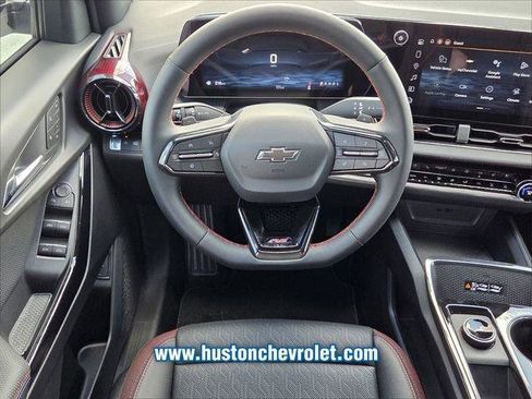 New 2026 Chevrolet Equinox RS w/ Convenience Package III FWD image 11