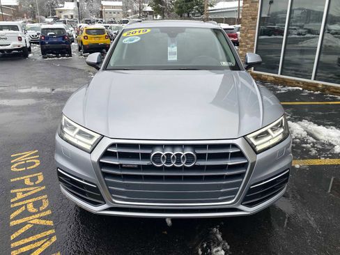 Used 2019 Audi Q5 2.0T Premium Plus w/ Premium Plus Package image 3