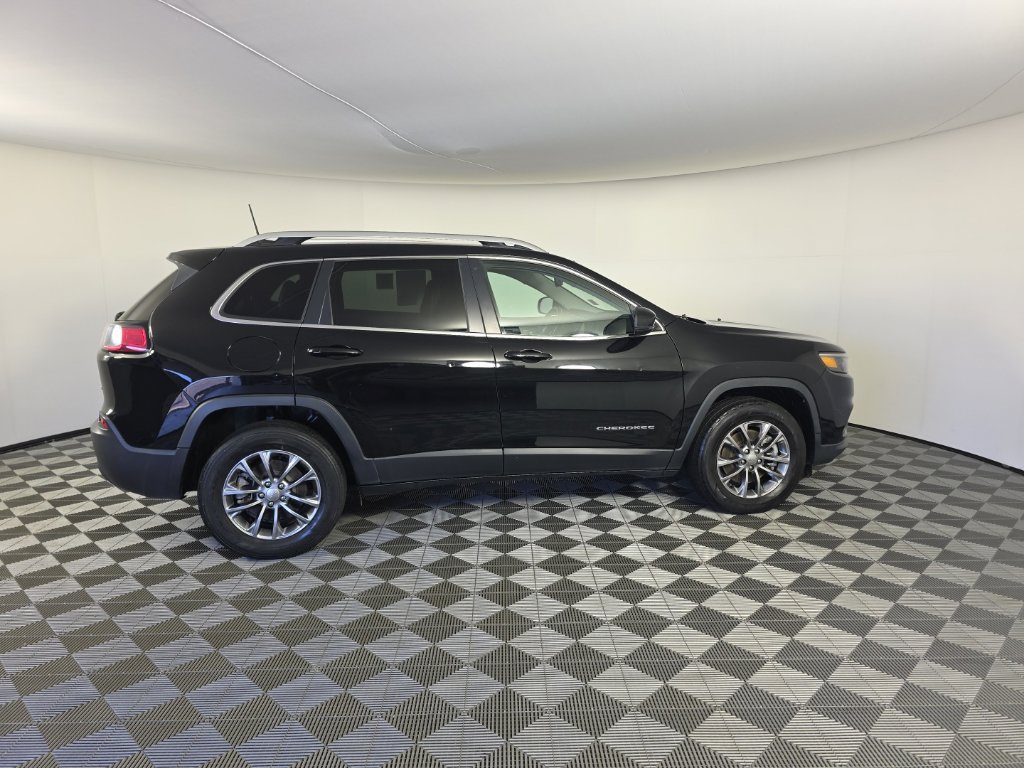 Used 2021 Jeep Cherokee Latitude Lux w/ Comfort/Convenience Group AWD/4WD image 6