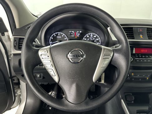 Used 2017 Nissan Sentra S image 18