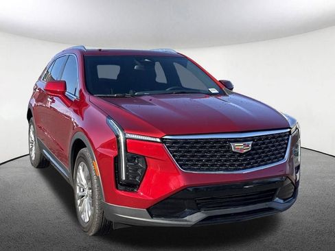 Certified 2024 Cadillac XT4 Premium Luxury w/ Cold Weather Package image 23