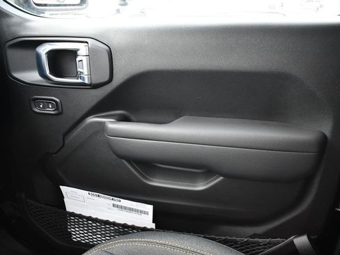 New 2026 Jeep Gladiator Sport AWD/4WD image 20