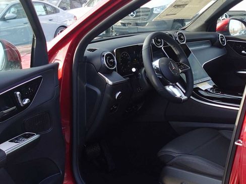 Used 2026 Mercedes-Benz GLC 300 4MATIC image 19