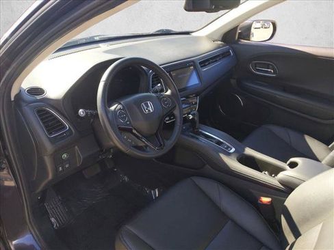 Used 2018 Honda HR-V EX-L image 10