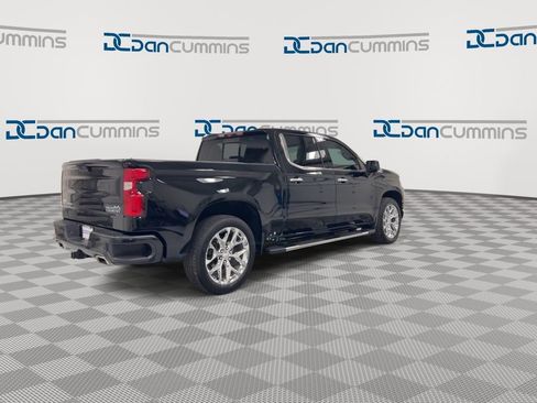 Used 2021 Chevrolet Silverado 1500 High Country w/ Technology Package AWD/4WD image 8