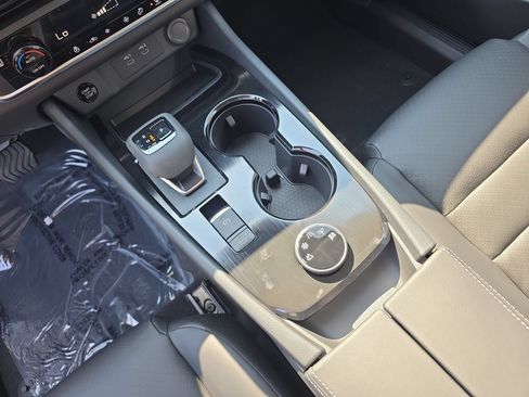 New 2026 Nissan Rogue Dark Armor AWD/4WD image 25