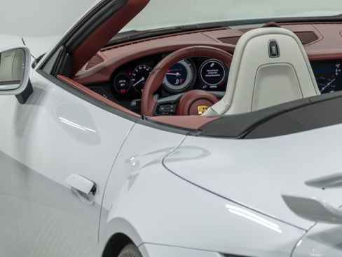 Used 2022 Porsche 911 Turbo S image 34