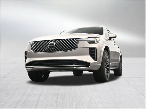 New 2026 Volvo XC90 T8 Plus w/ Protection Package Premier AWD/4WD image 28