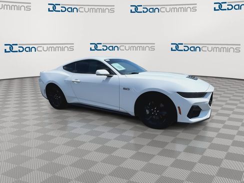 Used 2025 Ford Mustang GT RWD image 2