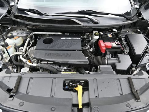 Used 2024 Nissan Rogue SV AWD/4WD image 5