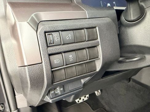 Used 2025 Toyota Tacoma TRD Sport RWD image 17
