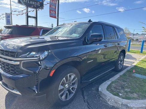 Used 2023 Chevrolet Tahoe LS AWD/4WD image 2