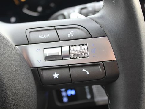 Used 2026 Hyundai Kona SEL Premium AWD/4WD image 19