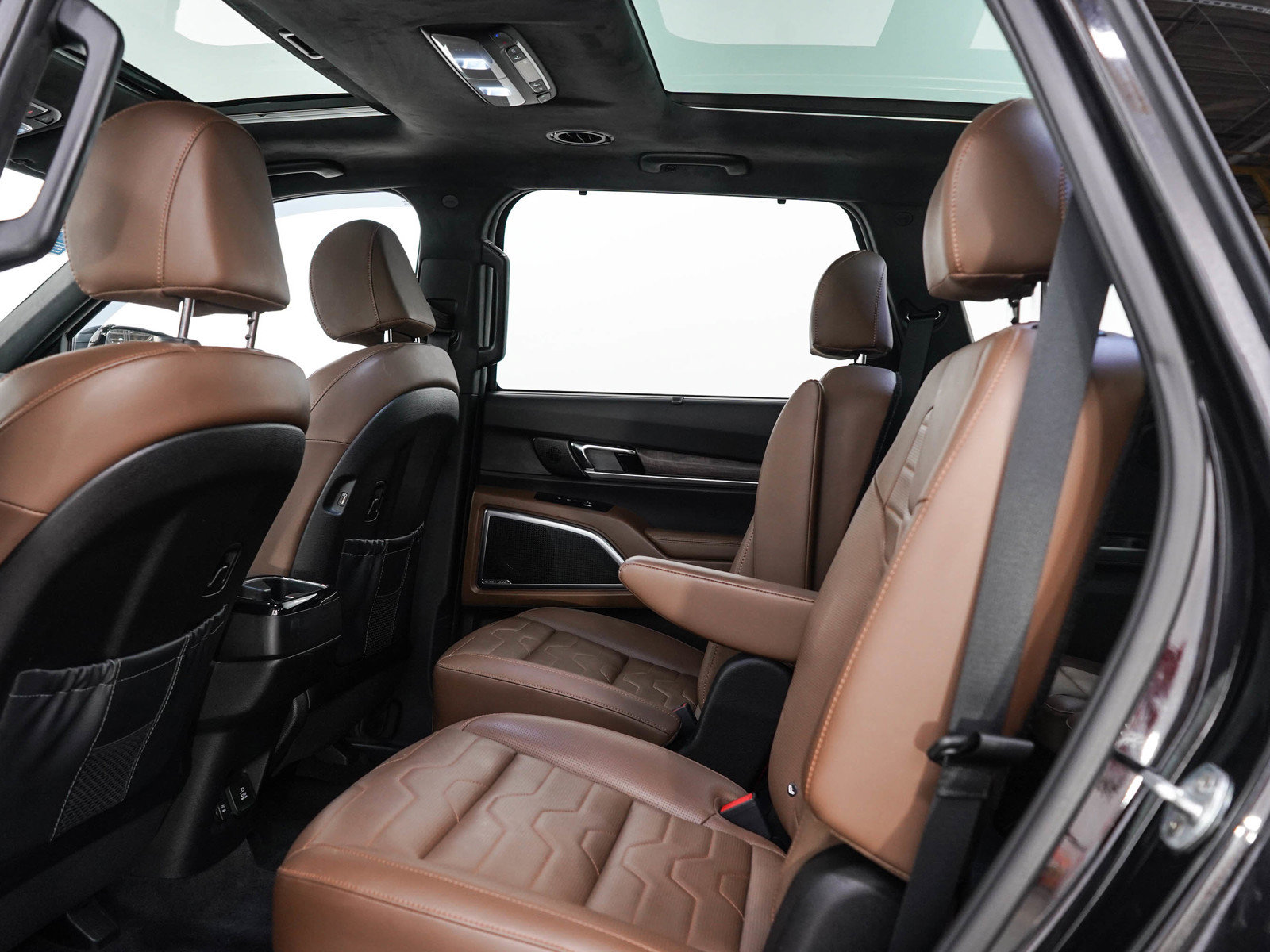 Used 2022 Kia Telluride SX w/ SX Prestige Package AWD/4WD image 16