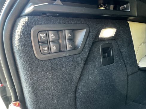 Used 2021 BMW X7 M50i AWD/4WD image 50
