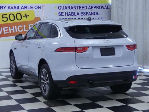 Used 2020 Jaguar F-PACE Premium image 5