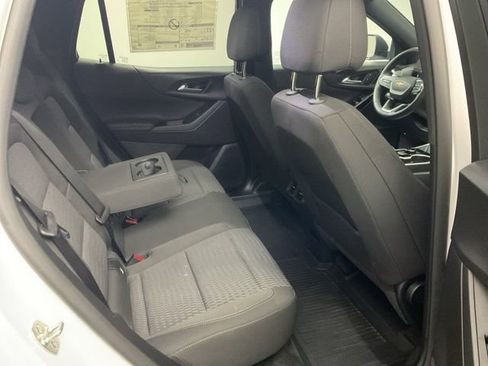 New 2026 Chevrolet Equinox LT w/ LPO, Floor Liner Package FWD image 25