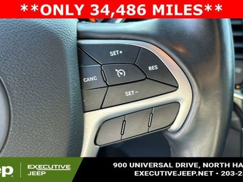 Used 2022 Jeep Grand Cherokee Laredo X image 13