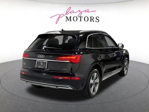 Certified 2023 Audi Q5 Premium w/ Convenience Package AWD/4WD image 4