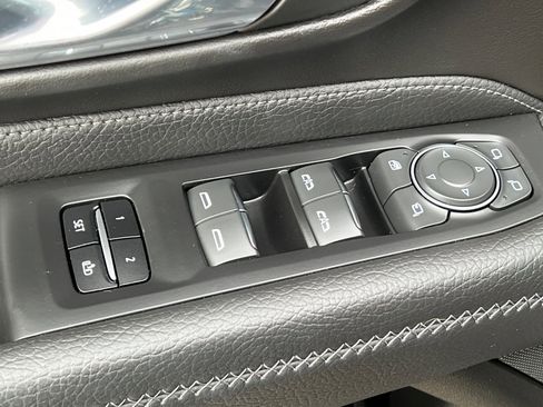 Used 2023 GMC Yukon Denali w/ Max Trailering Package image 11