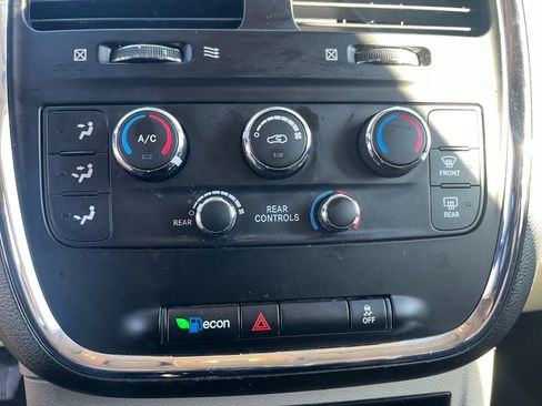 Used 2017 Dodge Grand Caravan SE w/ Power Window Group image 29